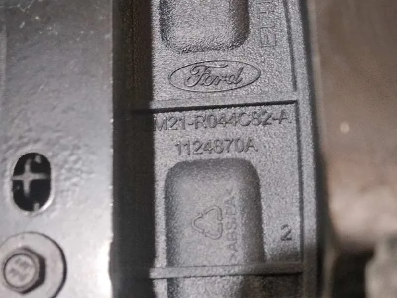 Apoyabrazos Central para Ford Mondeo Ber. (Ca2)