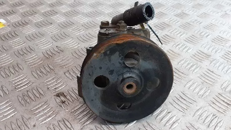 Bomba Direccion para Ford Mondeo Ber. (Ca2)