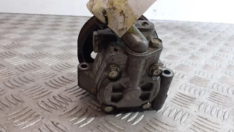 Bomba Direccion para Ford Mondeo Ber. (Ca2)