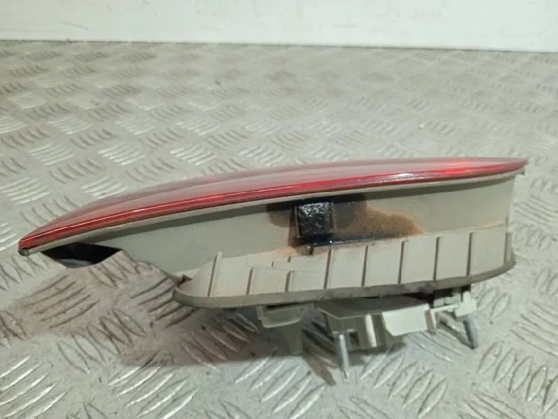 Piloto Trasero Derecho Interior para Audi A4 Avant (8E)