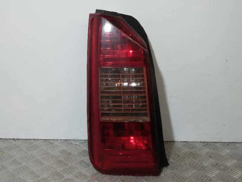 Piloto Trasero Izquierdo para Fiat Idea (135)