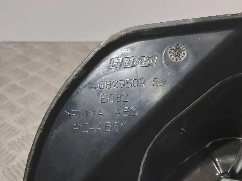 Piloto Trasero Izquierdo para Fiat Idea (135)