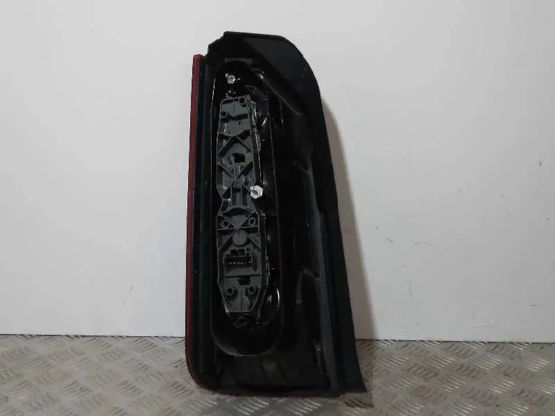 Piloto Trasero Derecho para Fiat Idea (135)