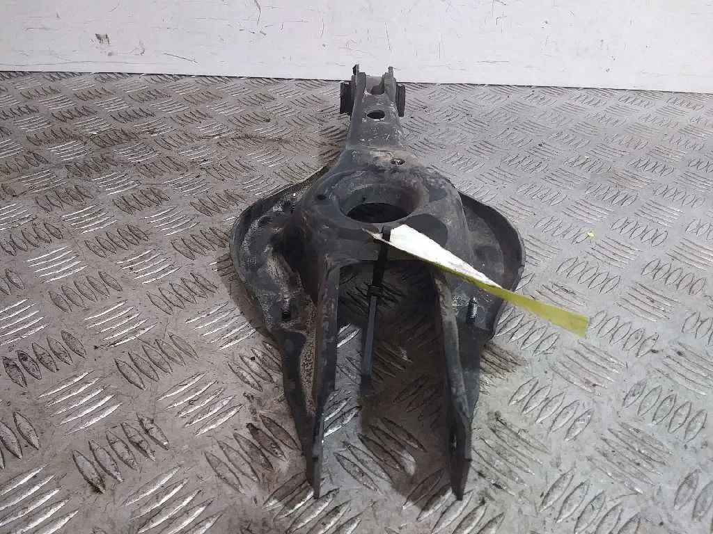 Brazo Suspension Inferior Trasero Derecho para Bmw Serie 1 Lim. (F20)