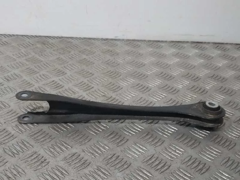 Brazo Suspension Superior Trasero Derecho para Bmw Serie 1 Lim. (F20)