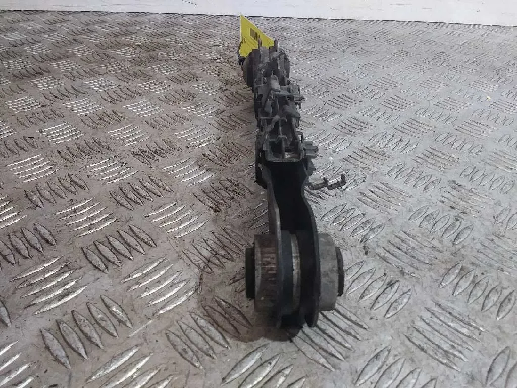 Brazo Suspension Superior Trasero Derecho para Bmw Serie 1 Lim. (F20)