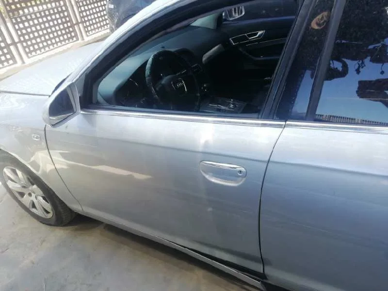 Puerta Delantera Izquierda para Audi A6 Berlina (4F2)