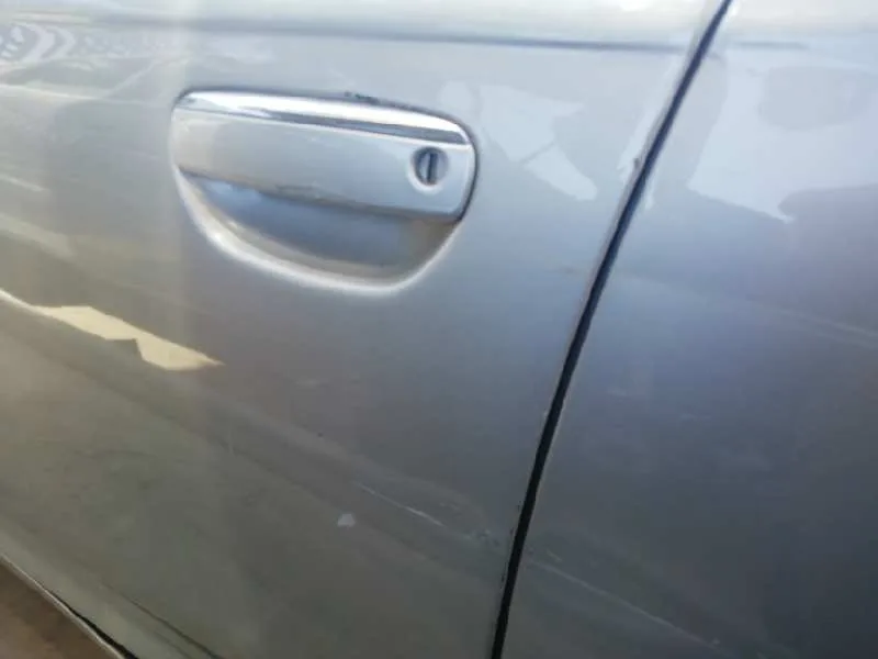 Puerta Delantera Izquierda para Audi A6 Berlina (4F2)