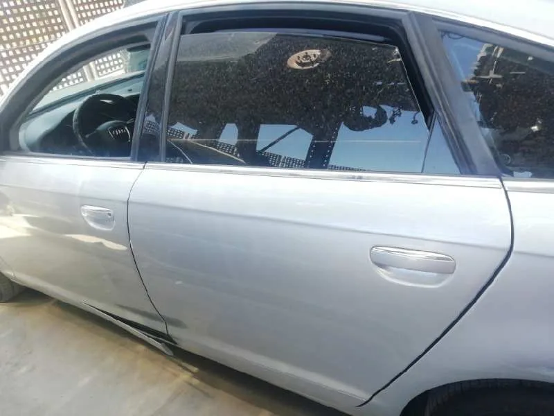 Puerta Trasera Izquierda para Audi A6 Berlina (4F2)