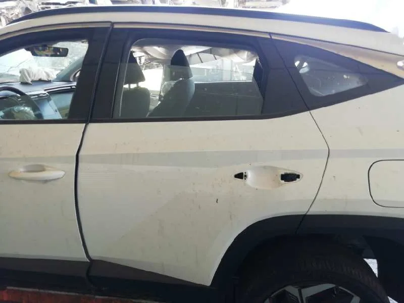 Puerta Trasera Izquierda para Hyundai Tucson