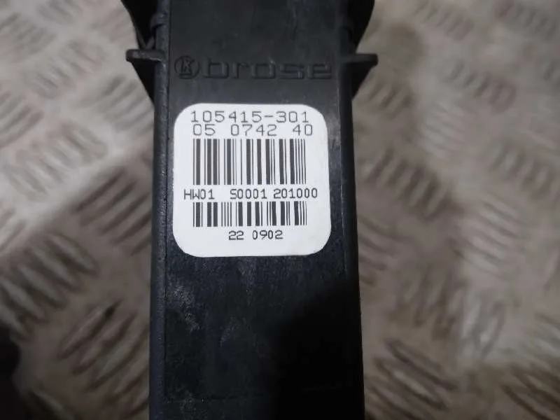 Motor Elevalunas Delantero Derecho para Volkswagen Passat Berlina (3B3)
