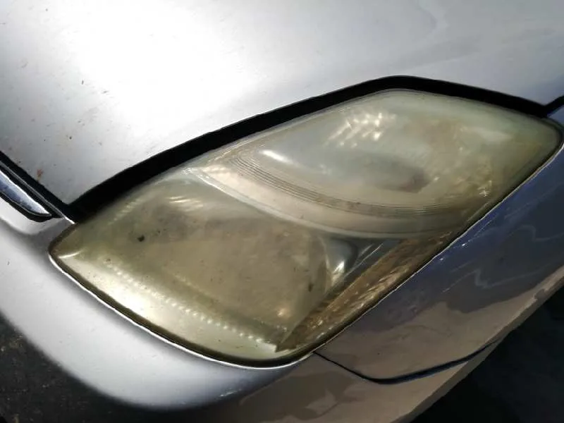 Faro Izquierdo para Toyota Prius (Nhw20)