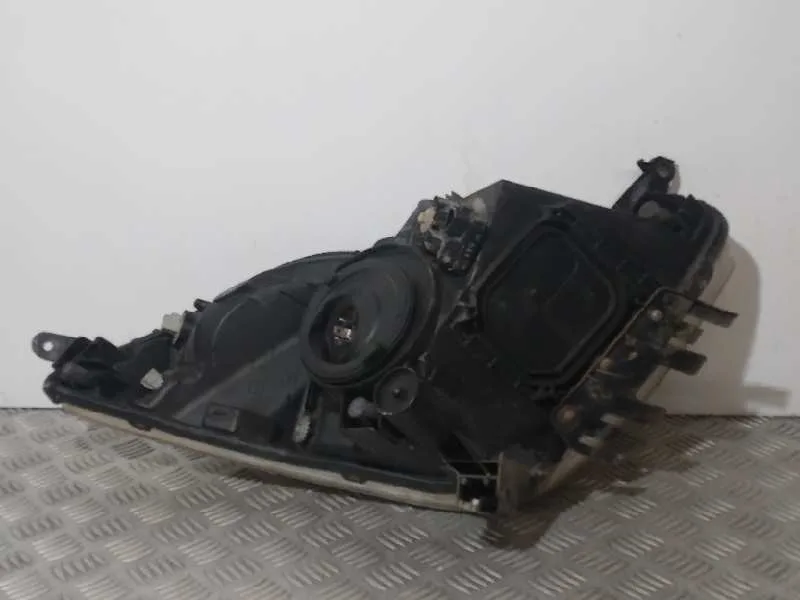Faro Izquierdo para Toyota Prius (Nhw20)