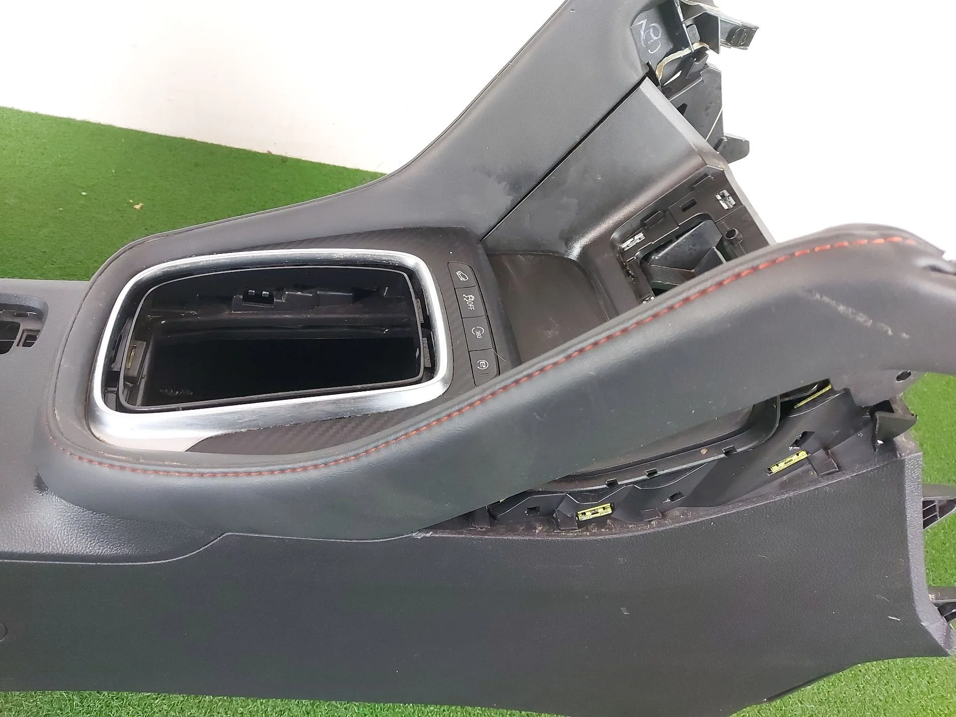 Apoyabrazos Central para Mg Zs Luxury