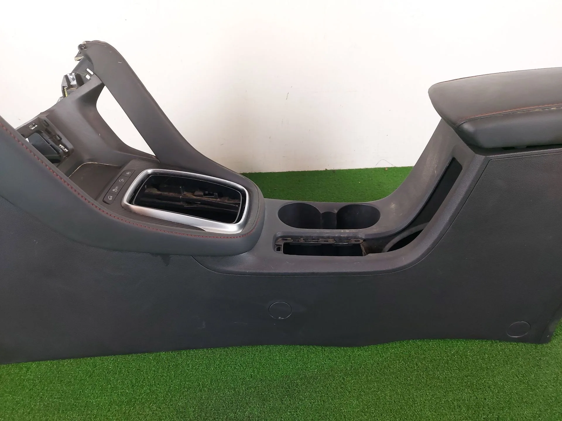 Apoyabrazos Central para Mg Zs Luxury