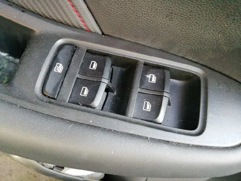 Mando Elevalunas Delantero Izquierdo para Mg Zs Luxury
