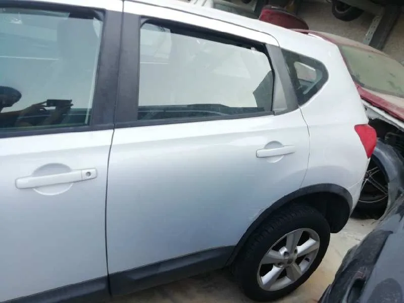 Puerta Trasera Izquierda para Nissan Qashqai (J10)