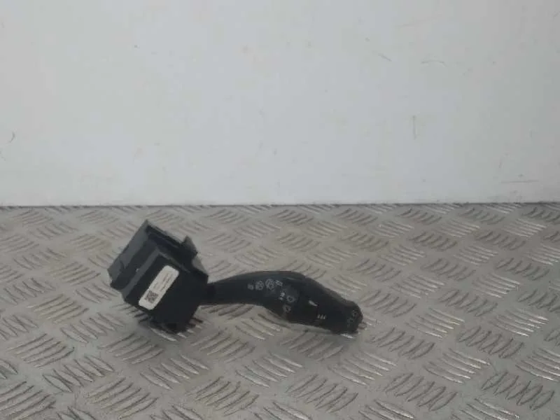 Mando Limpia para Ford Focus Lim.