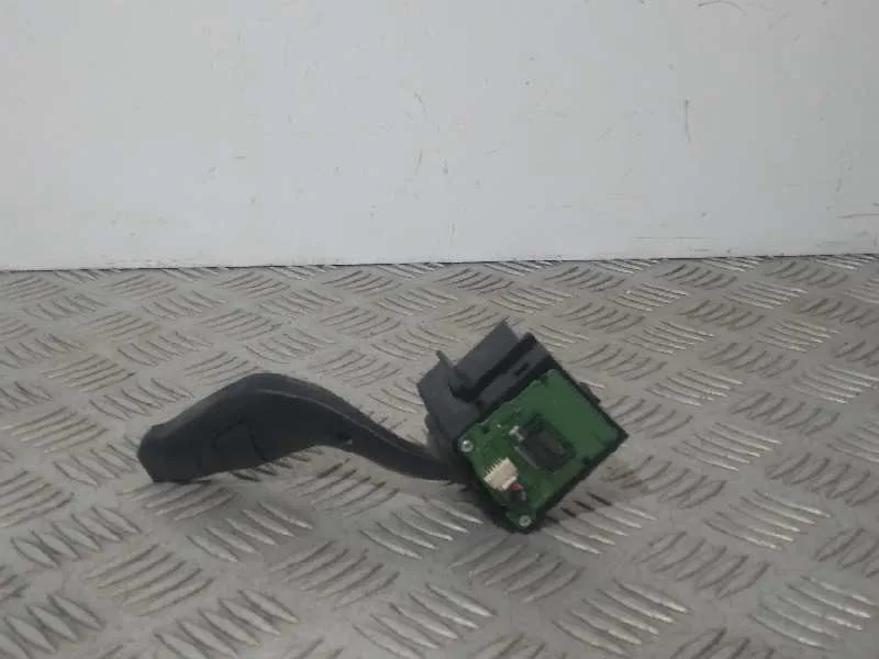 Mando Limpia para Ford Focus Lim.