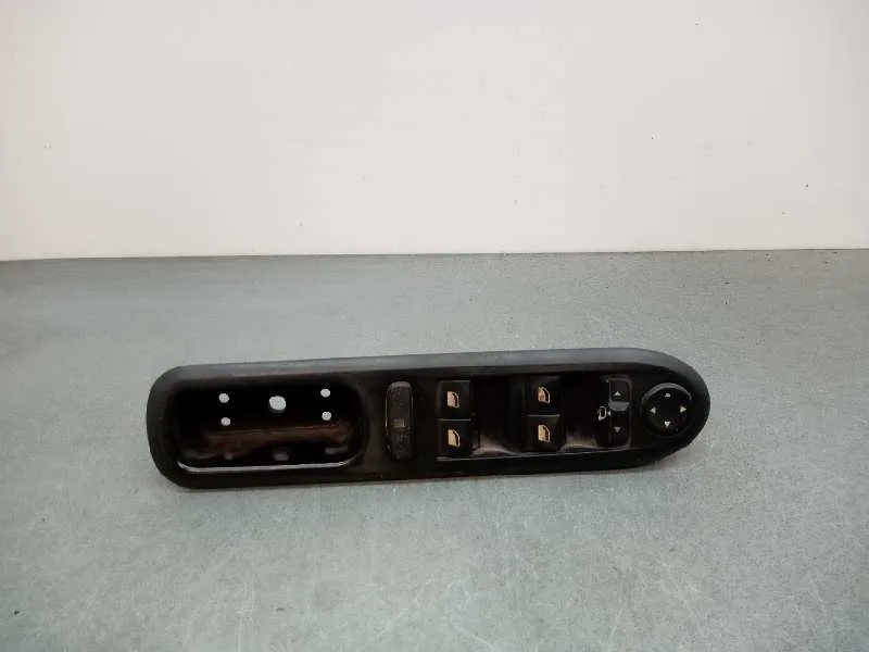 Mando Elevalunas Delantero Izquierdo para Peugeot 407