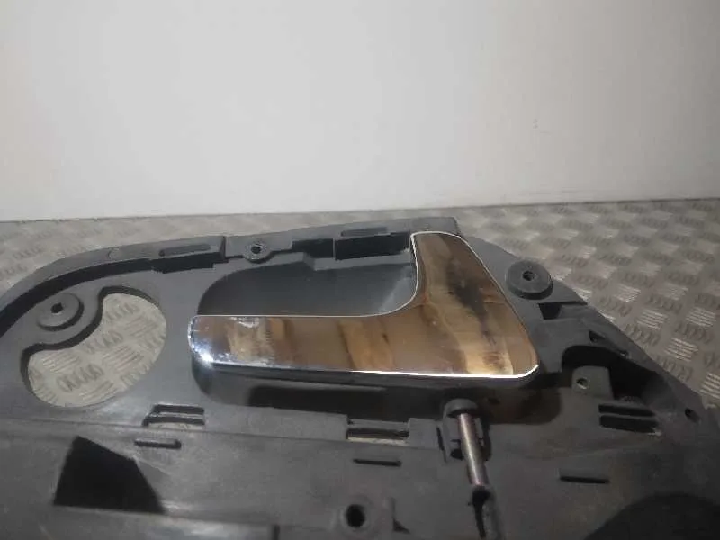Maneta Interior Trasera Derecha para Seat Cordoba Berlina (6K2)