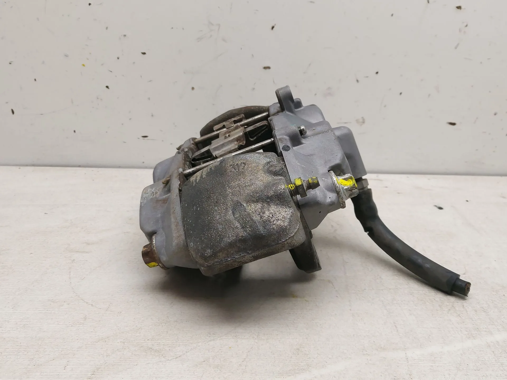 Pinza Freno Delantera Derecha para Mercedes-Benz Clase Cls (W219)