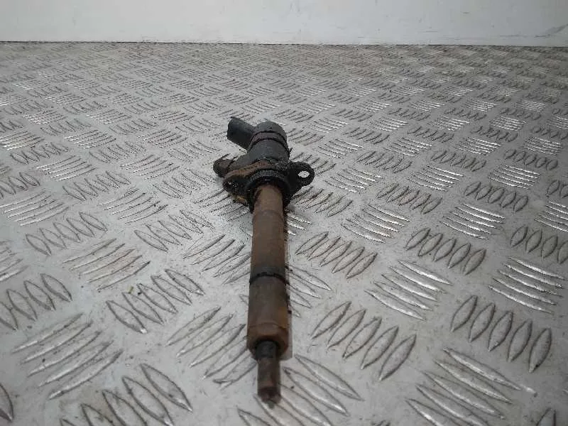 Inyector para Ford Focus Berlina (Cap)