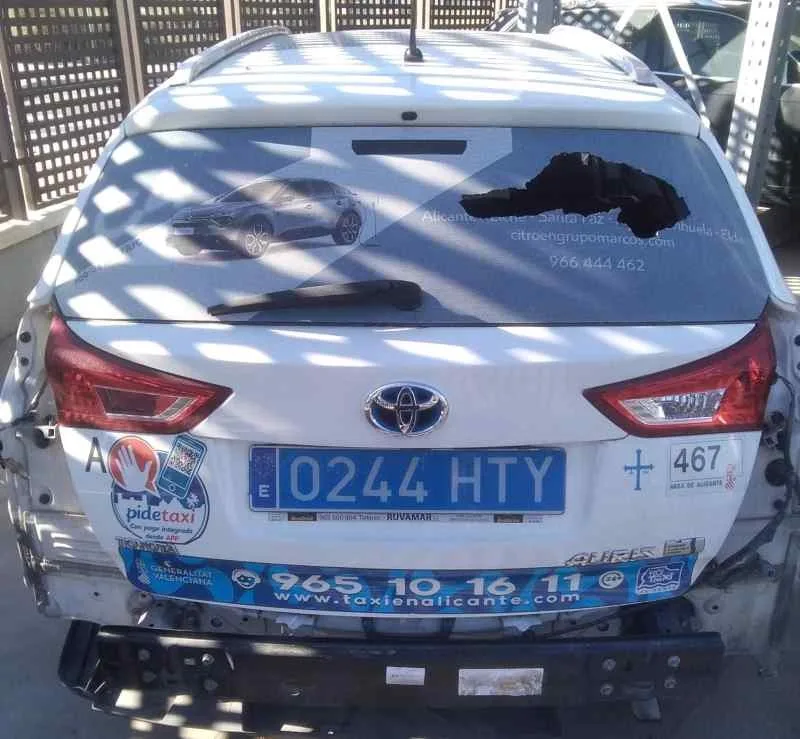 Porton Trasero para Toyota Auris Touring Sports (E18)