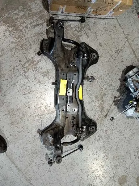 Puente Delantero para Kia Carens ( )