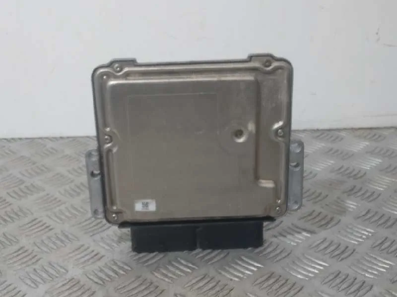 Centralita Motor Uce para Kia Carens ( )