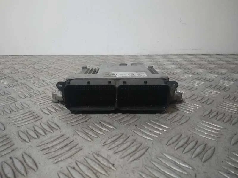 Centralita Motor Uce para Kia Carens ( )