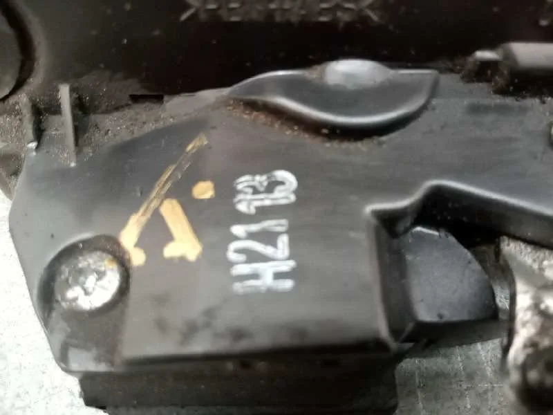Cerradura Puerta Trasera Derecha para Toyota Auris Touring Sports (E18)