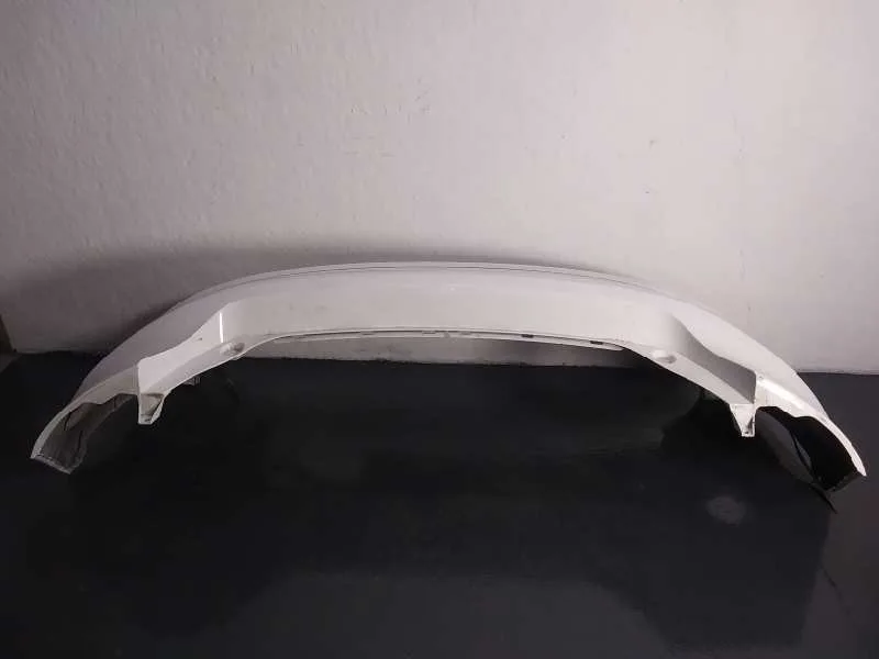 Paragolpes Trasero para Ford Fiesta (Ce1)