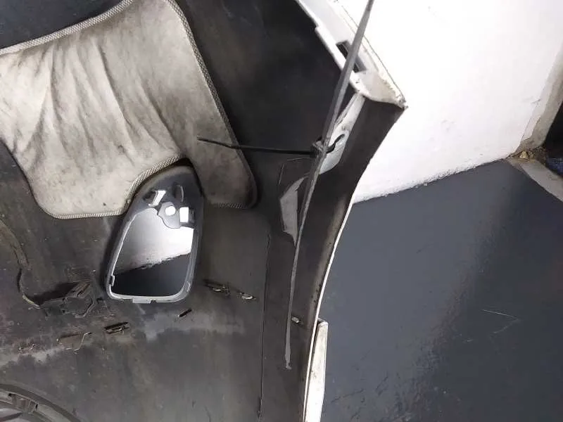 Paragolpes Trasero para Ford Fiesta (Ce1)