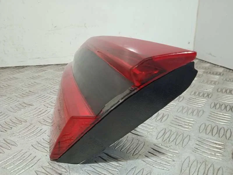 Piloto Trasero Derecho Interior para Ford Fiesta (Ce1)