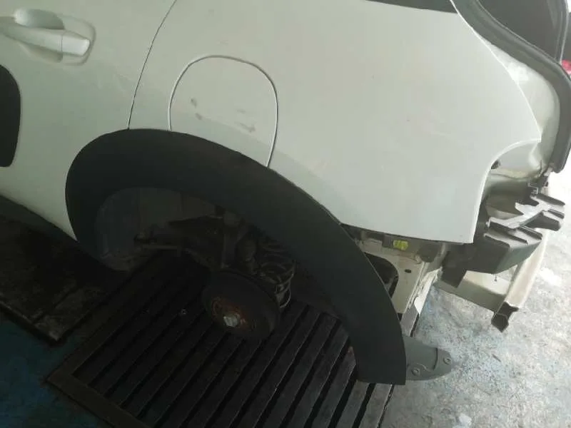 Aletin Trasero Izquierdo para Citroën C4 Cactus