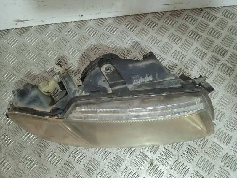 Faro Derecho para Mitsubishi Carisma Berina 5 (Da0)