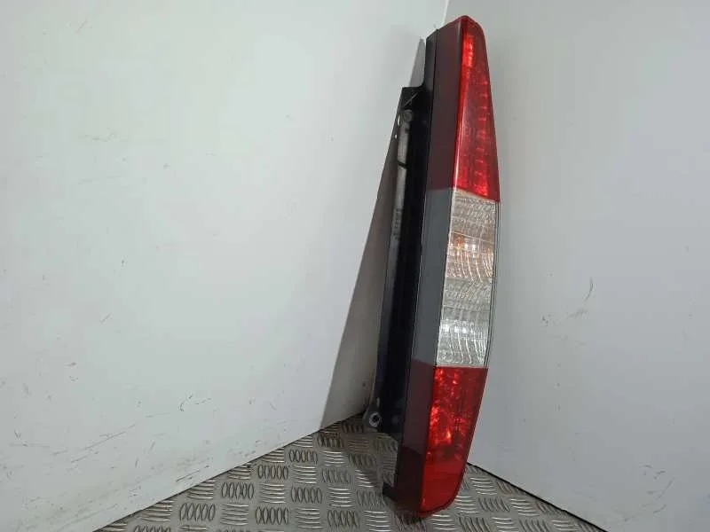 Piloto Trasero Derecho para Fiat Doblo Cargo (223)