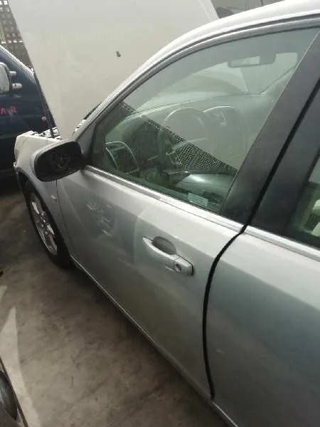Puerta Delantera Izquierda para Cadillac Bls