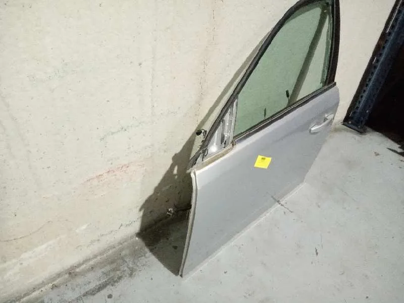 Puerta Delantera Izquierda para Cadillac Bls