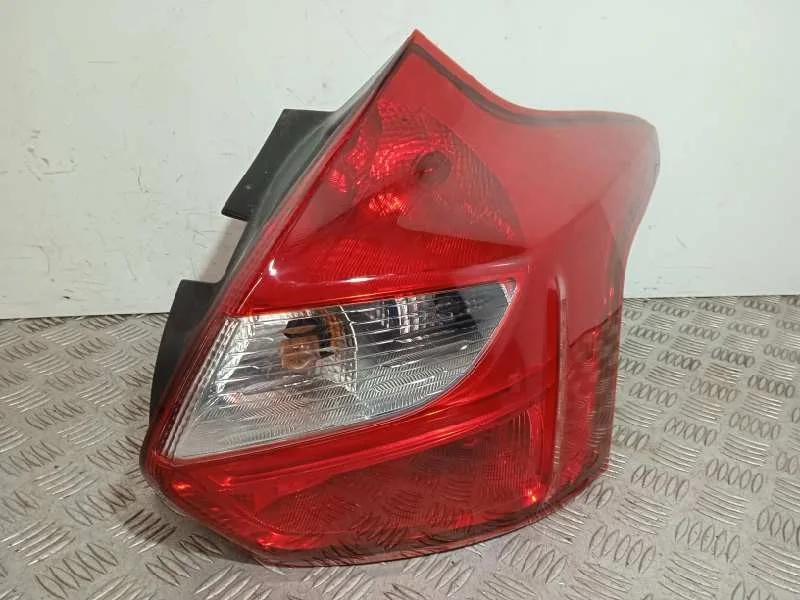 Piloto Trasero Derecho para Ford Focus Lim. (Cb8)