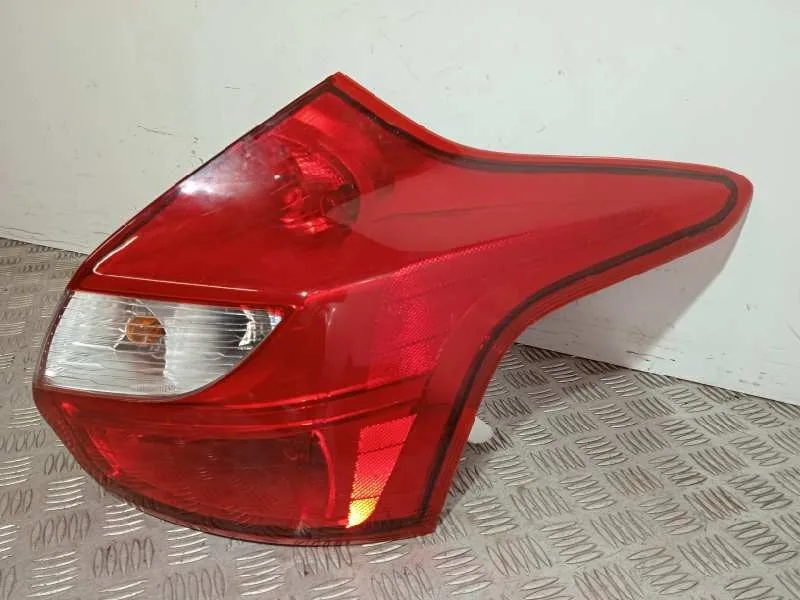 Piloto Trasero Derecho para Ford Focus Lim. (Cb8)