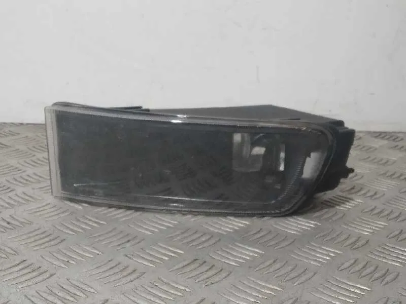 Faro Antiniebla Izquierdo para Cadillac Bls