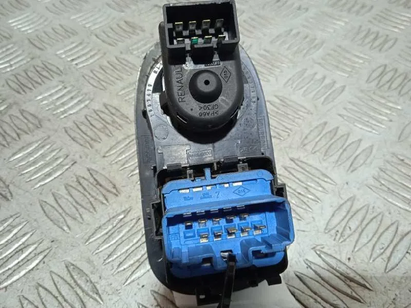 Mando Elevalunas Delantero Izquierdo para Opel Movano B Kasten/Combi