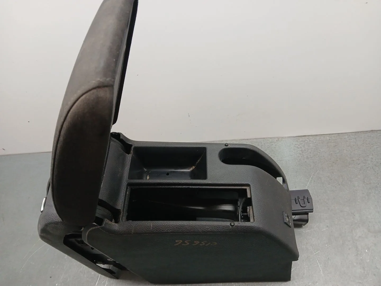 Apoyabrazos Central para Volkswagen Golf Vi (5K1)