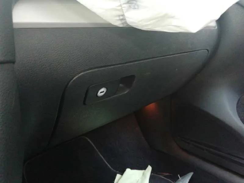 Guantera para Volkswagen Golf Vi (5K1)