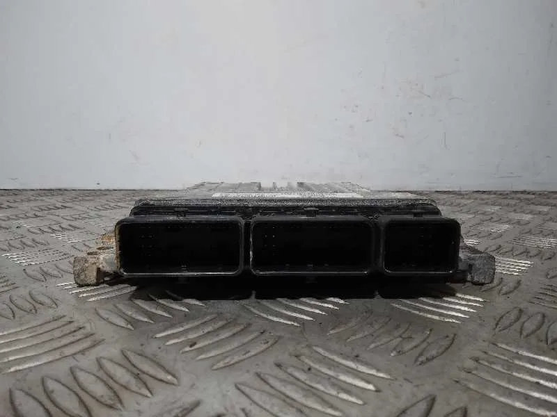 Centralita Motor Uce para Renault Fluence