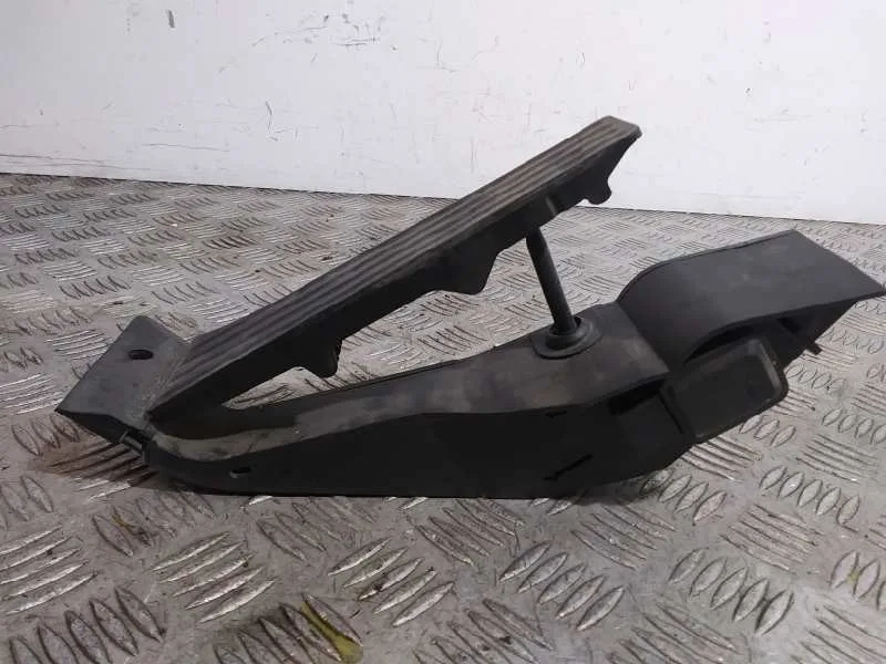Potenciometro Pedal para Bmw Serie 1 Berlina (E81/E87)