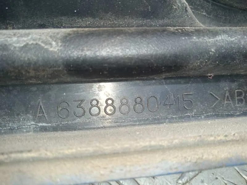 Rejilla Delantera para Mercedes-Benz Vito (W638) Combi