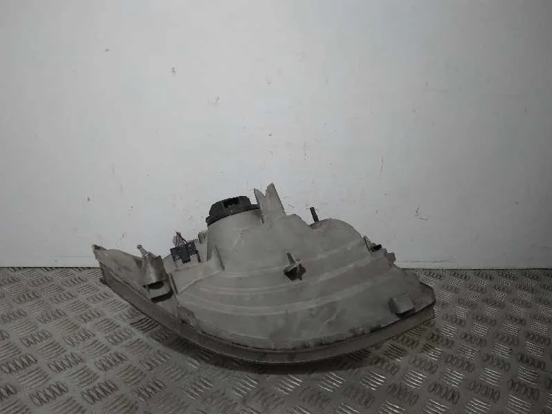 Faro Izquierdo para Renault Master Ii Phase 2 Caja Cerrada